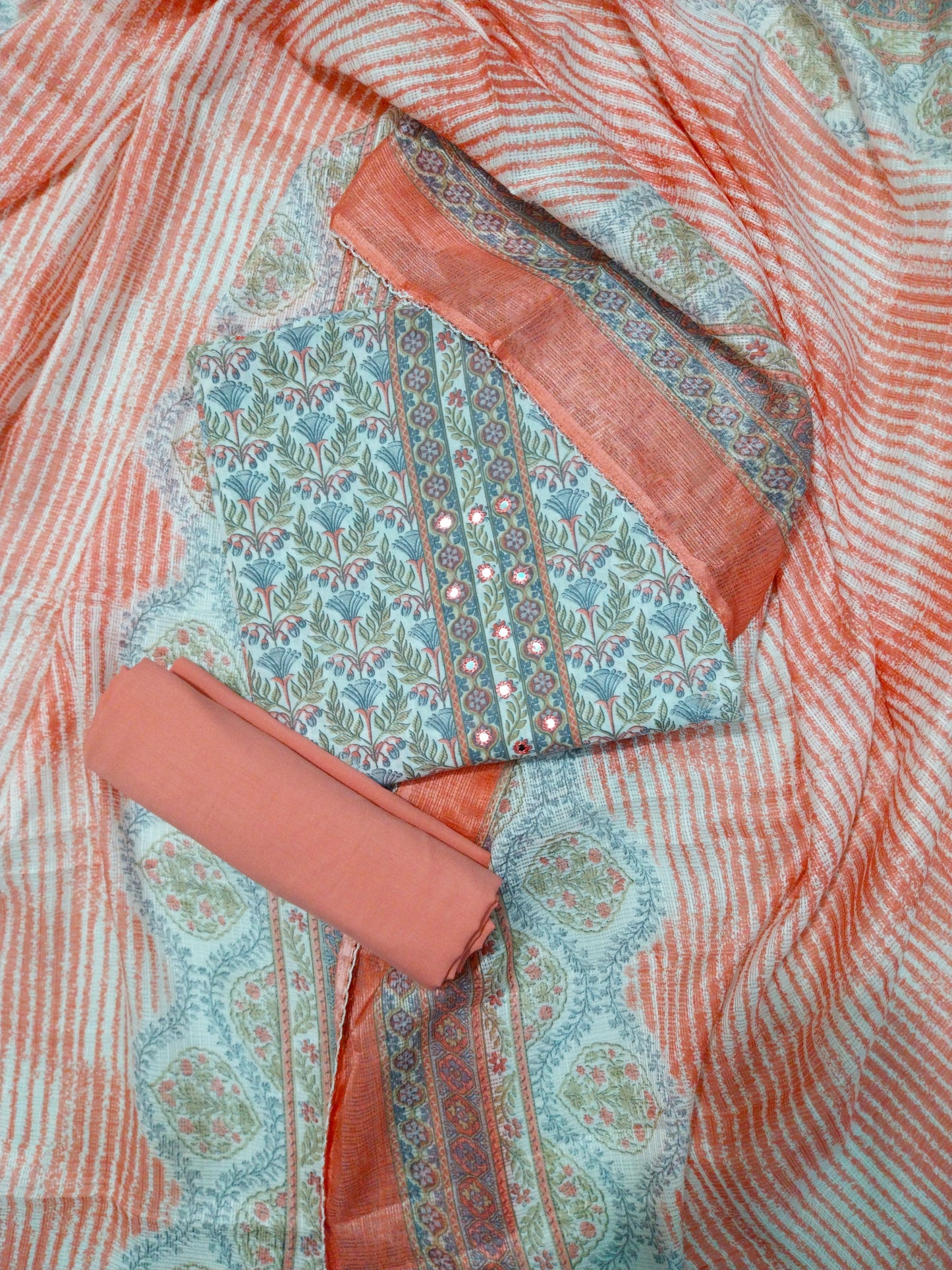 PRINTED TOP WITH PLAIN BOTTOM